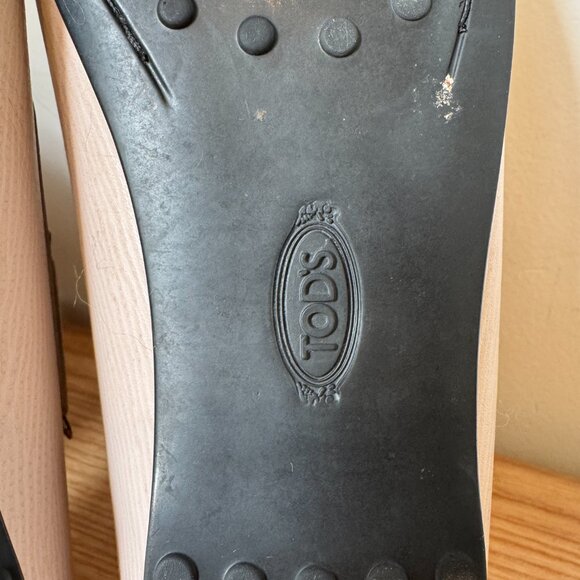 Tod’s Gommino Loafers / Driving Shoes – Pink Leather – Size 8 - Picture 15 of 16